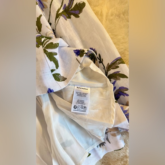 Reformation Anatolia Linen Two Piece In Serenity, brand new, never worn,no flaws - Picture 12 of 16